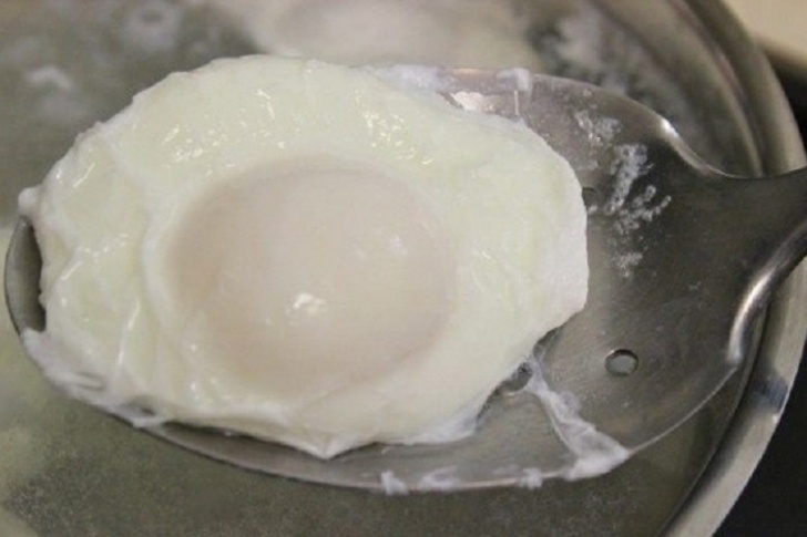 Яйца Бенедикт